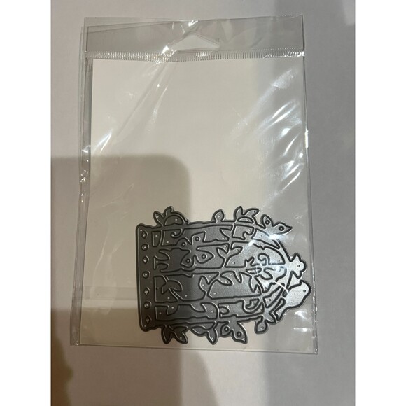 Uncaged Bird, Io Stamps Quality Steel Die IMPRESSION OBSESSION - NEW, DIE406-R - Picture 2 of 2